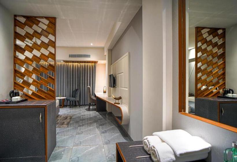 Номер Deluxe, Coral Reef Hotel & Spa, Port Blair