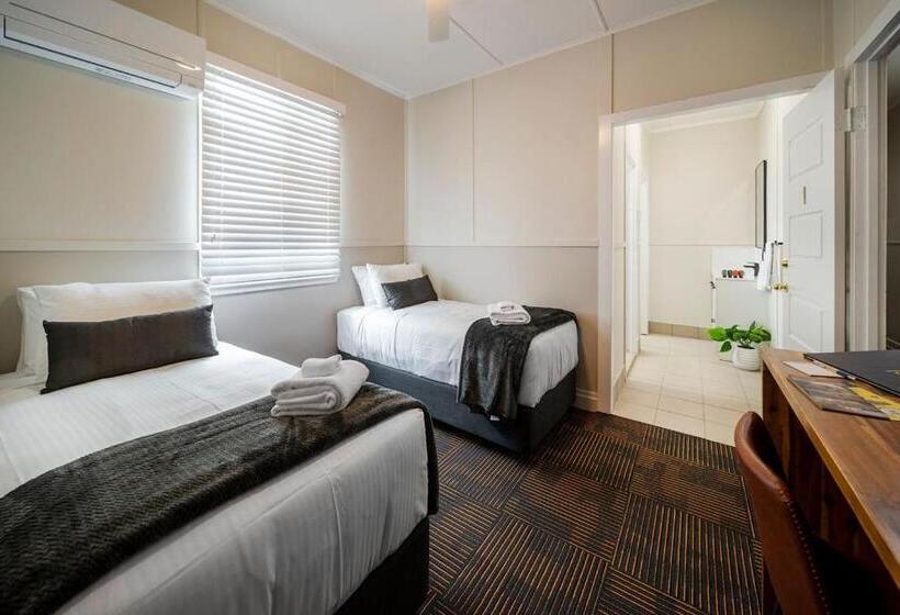 Семейный Номер, Peddlars Rest