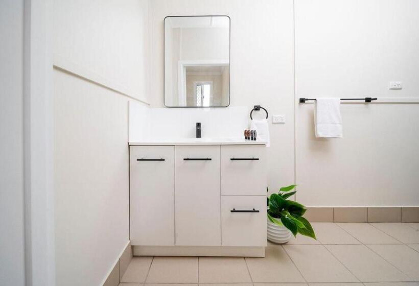 Семейный Номер, Peddlars Rest