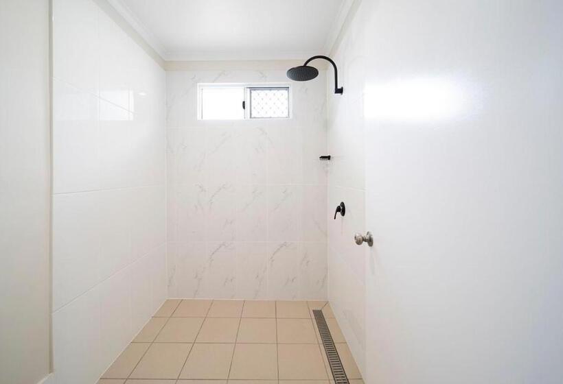 Семейный Номер, Peddlars Rest