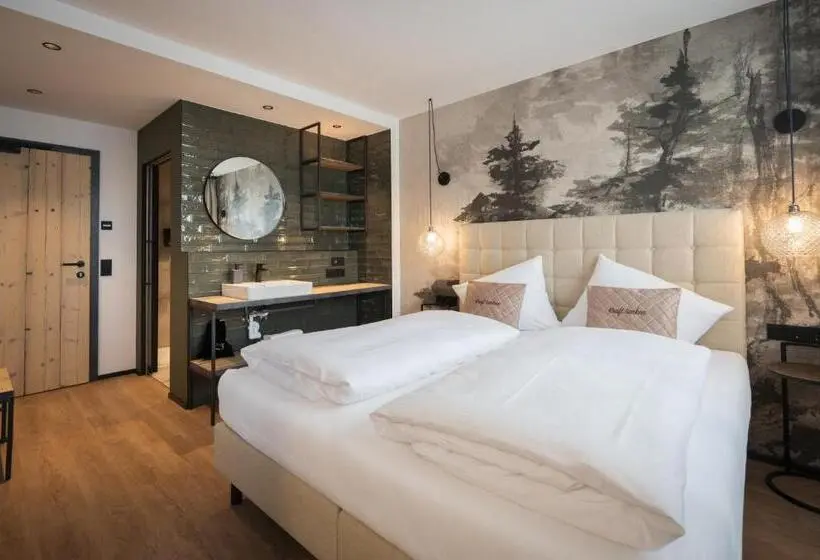 اتاق لوکس با بالکن, Alpendorf Hotel Stern