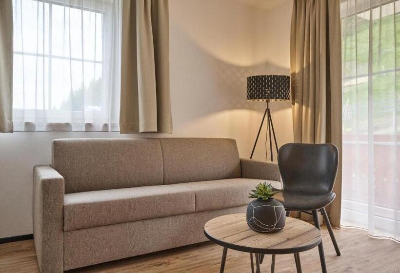 스탠다드 룸 킹사이즈 침대, Alpendorf Hotel Stern