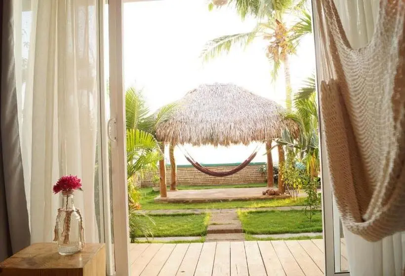 オーシャンビュースタンダードルームテラス付き, Alive Beach House