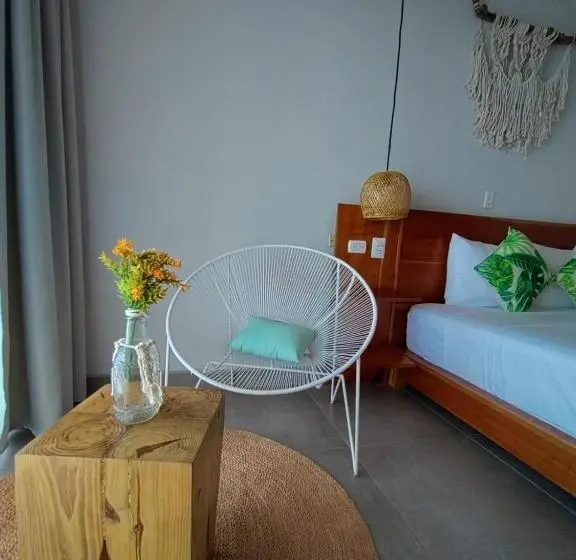 オーシャンビューデラックスルームバルコニー付き, Alive Beach House