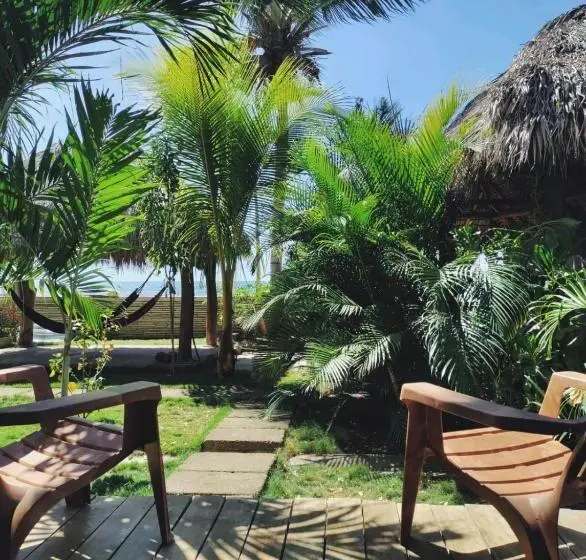 エコノミールーム, Alive Beach House