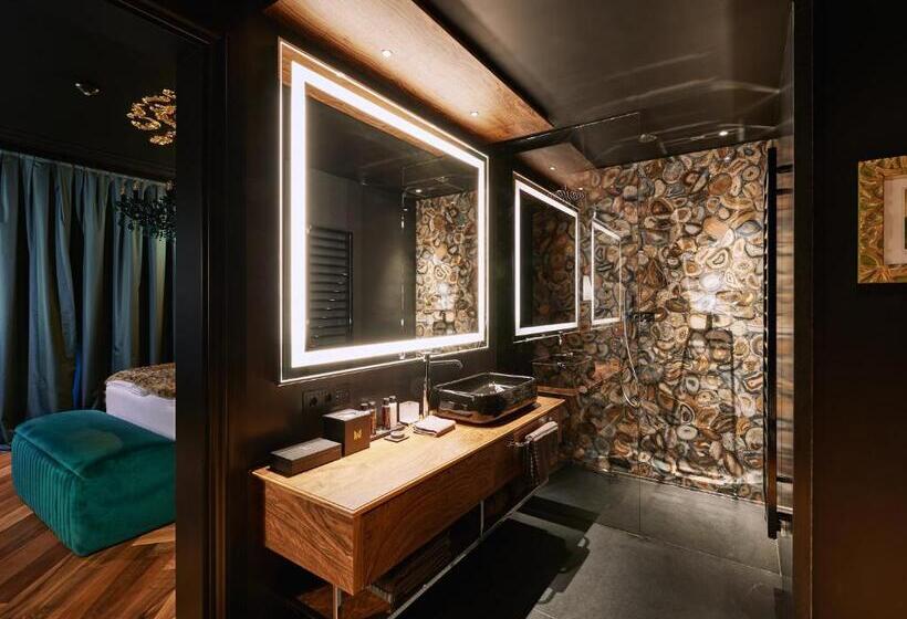 ジュニアスイート, Manna Resort