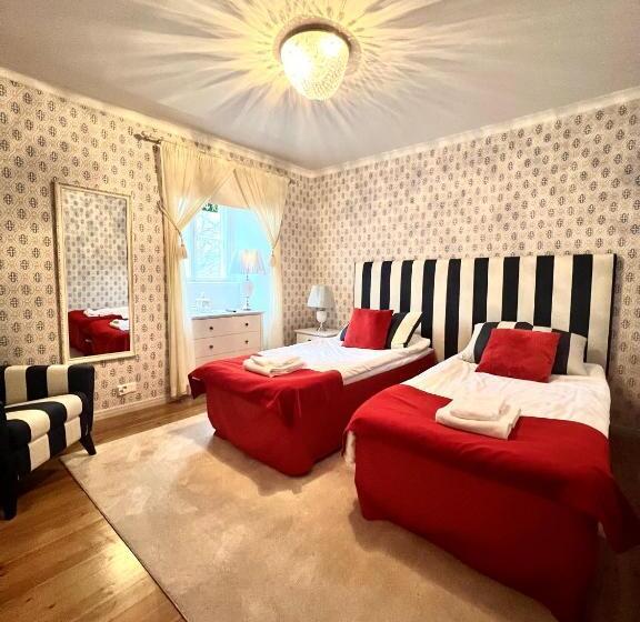 スタンダードルーム, Mukkulan Kartano