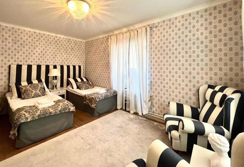 スタンダードルーム, Mukkulan Kartano