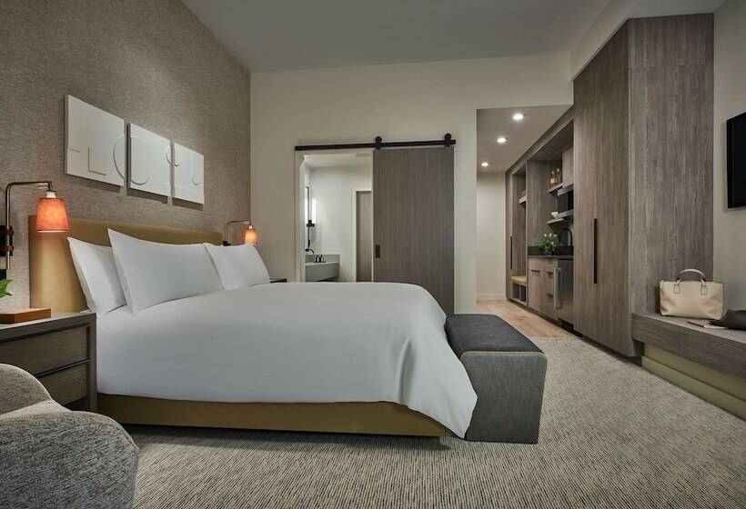 스탠다드 스튜디오, Pendry Park City