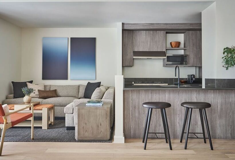 Апартаменты 2 Спальни, Pendry Park City