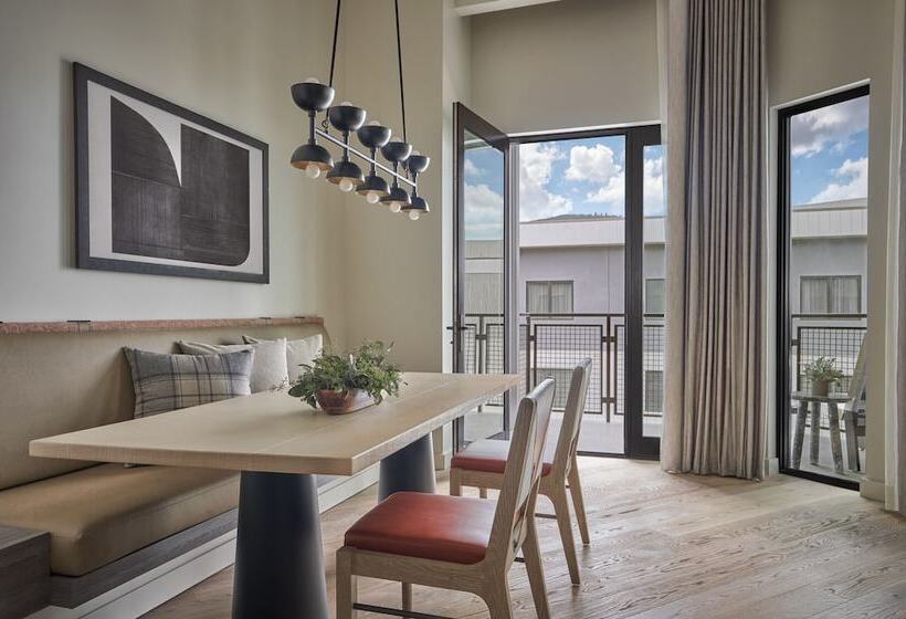 Апартаменты 3 Спальни, Pendry Park City