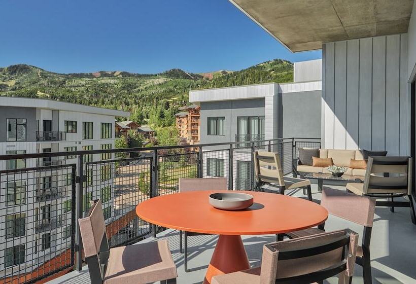 침실 4개 아파트, Pendry Park City