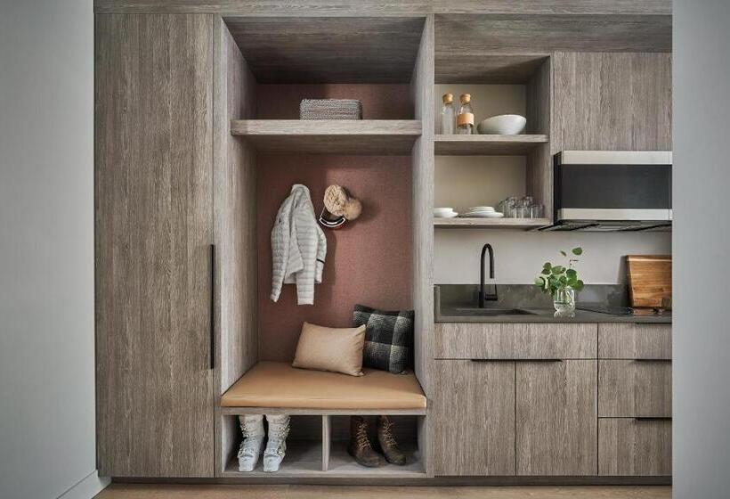 스탠다드 스튜디오, Pendry Park City