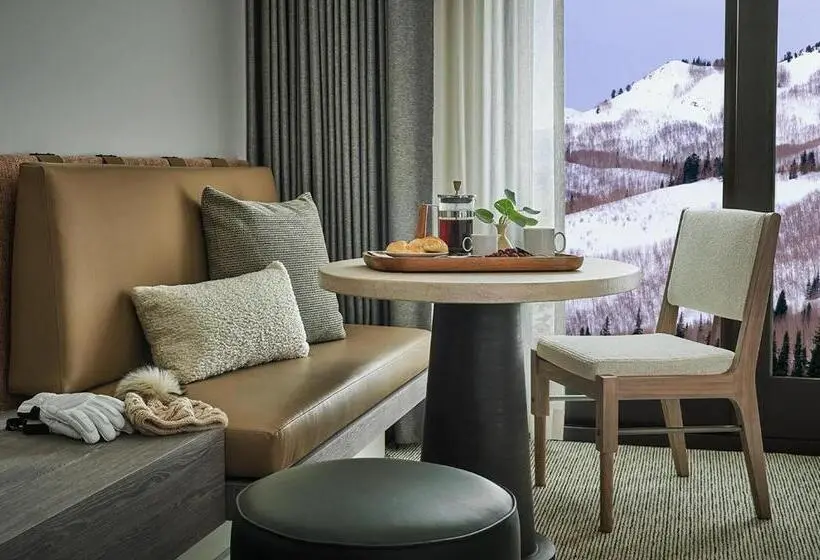 スタンダードスタジオ, Pendry Park City