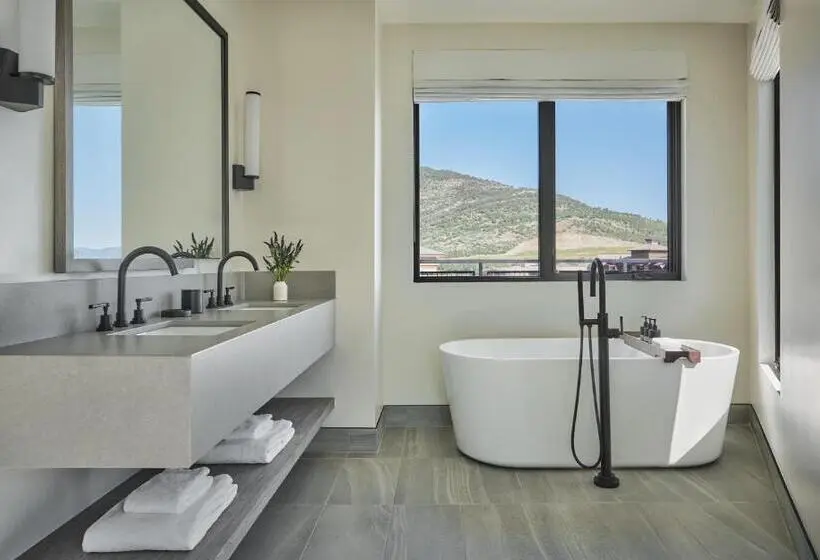 4ベッドルームアパートメント, Pendry Park City
