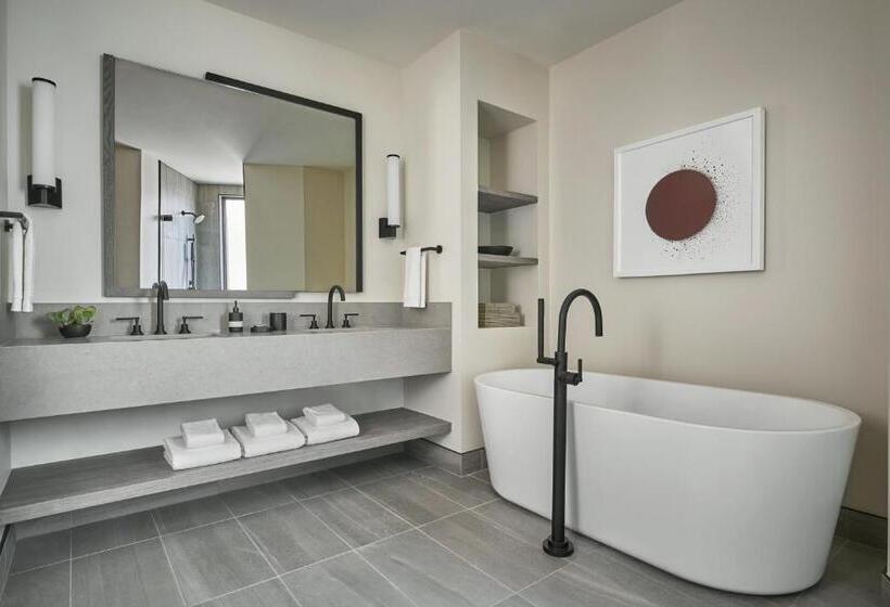 침실 4개 아파트, Pendry Park City