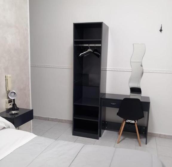 Номер Стандарт, Stranamore