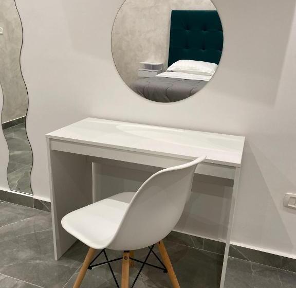 Номер Стандарт, Stranamore