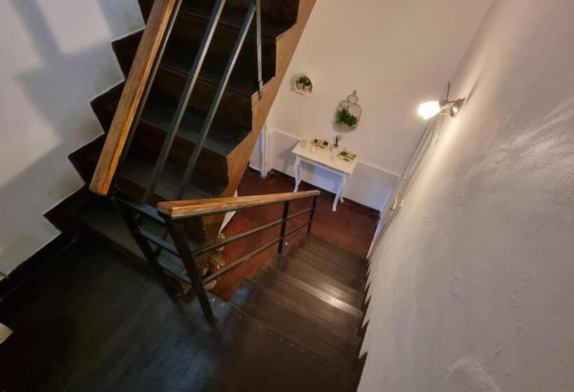 آپارتمان 3 خوابه, White House Hospedaje Con Desayuno