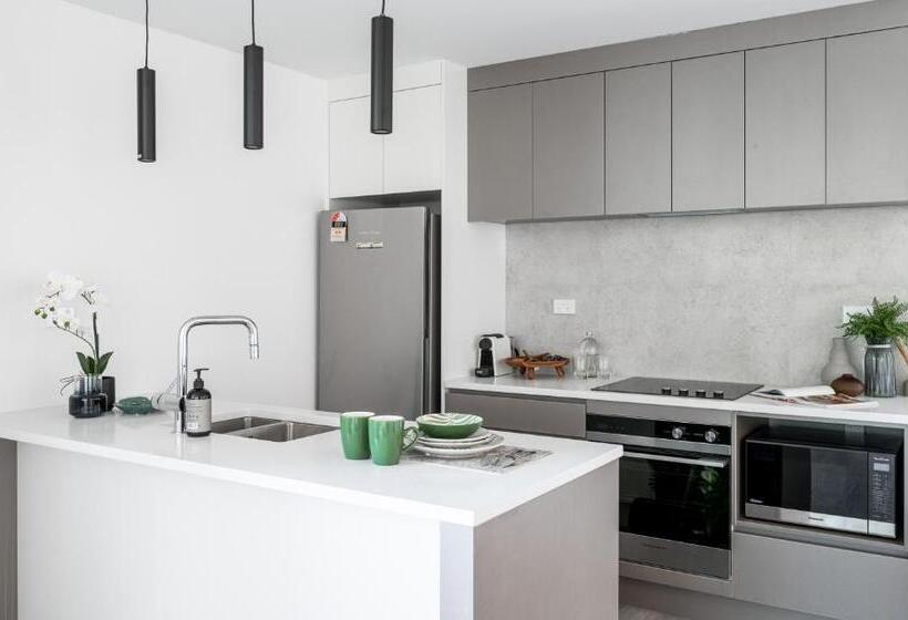 带2个卧室的优质公寓, Sunrise Garden Suites