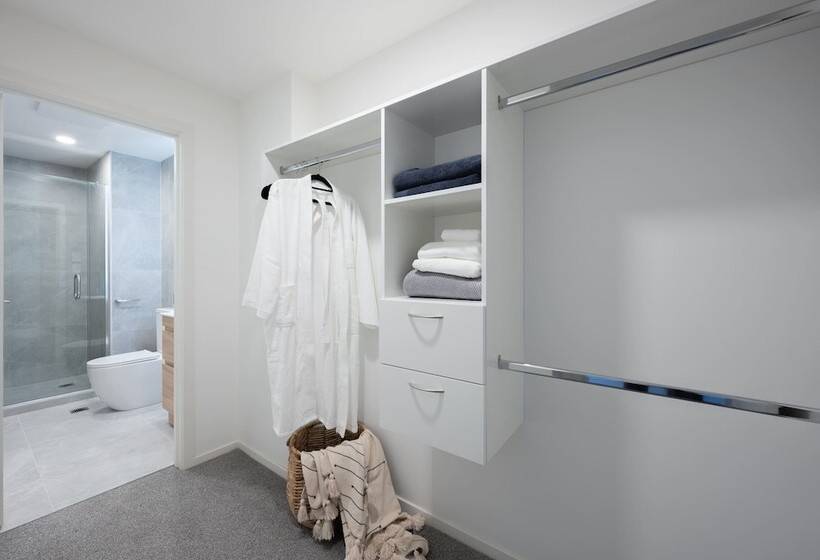 带2个卧室的优质公寓, Sunrise Garden Suites