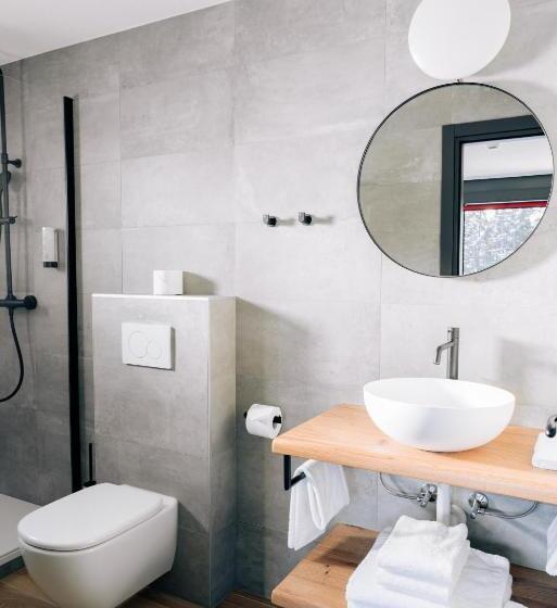 家庭间, Alaïa Lodge