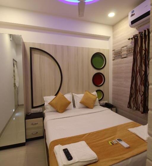 デラックスルーム, Golden Residency