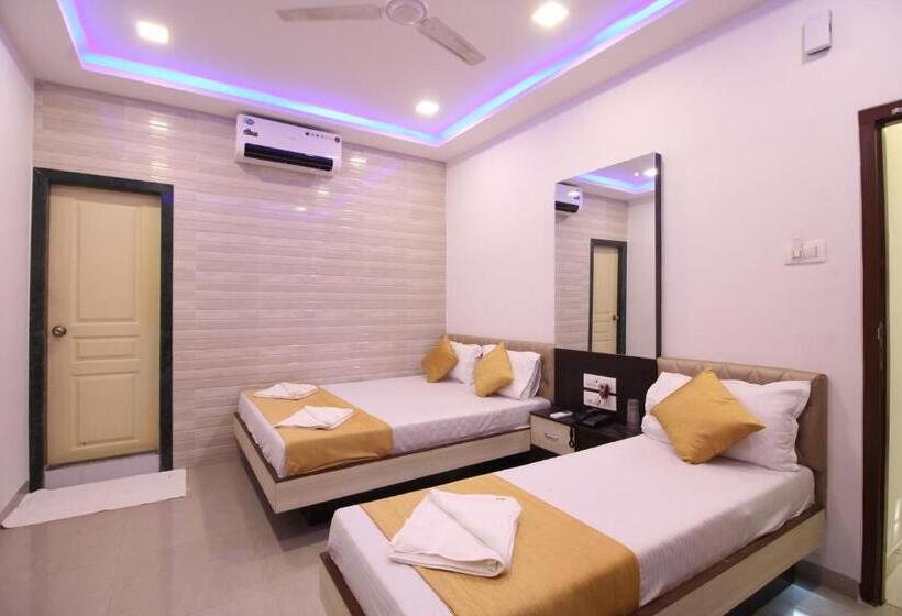 デラックストリプルルーム, Golden Residency