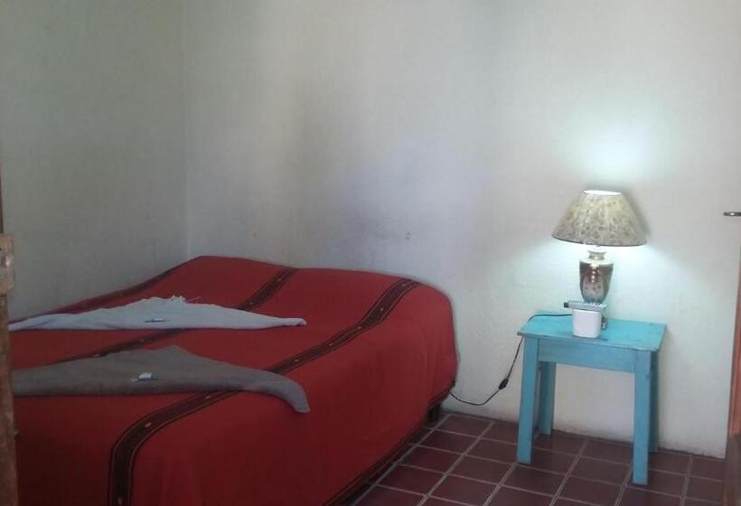 اتاق استاندارد یک نفره, Hospedaje Eli Panajachel