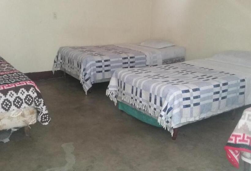 اتاق استاندارد چهار تخته, Hospedaje Eli Panajachel