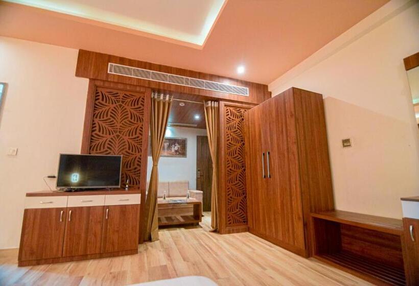 غرفة ديلوكس ثلاثية, Gold Nest Rubystone Heritage