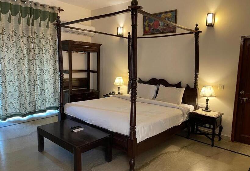 豪华房间, The Shergarh