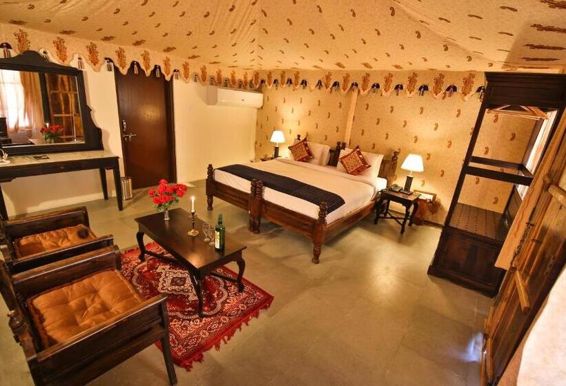 كوخ قياسي, The Shergarh