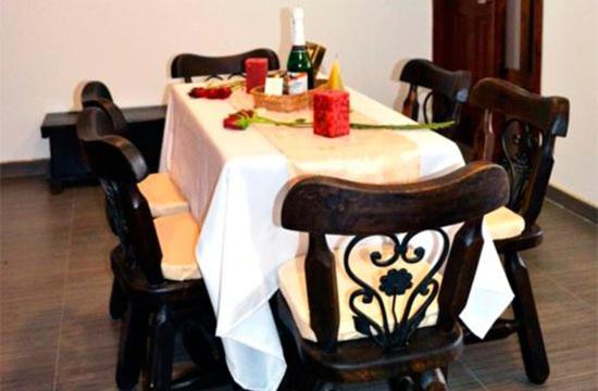 מיטת קינג בסוויטה, Villa Claudia