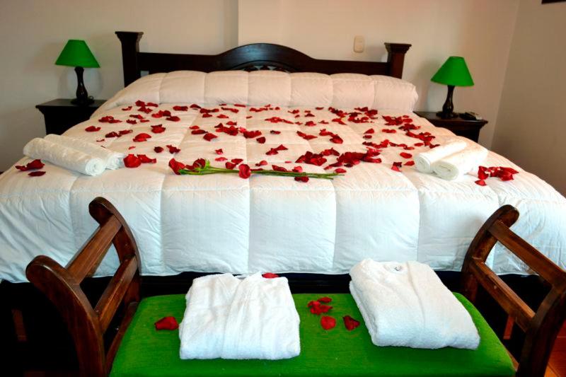 מיטת קינג בסוויטה, Villa Claudia