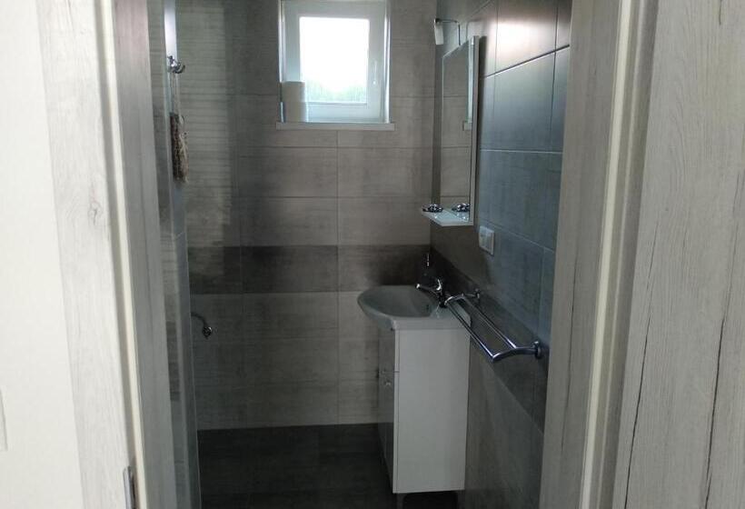 Апартаменты 1 Спальня Нижний Этаж, Villa Cuba