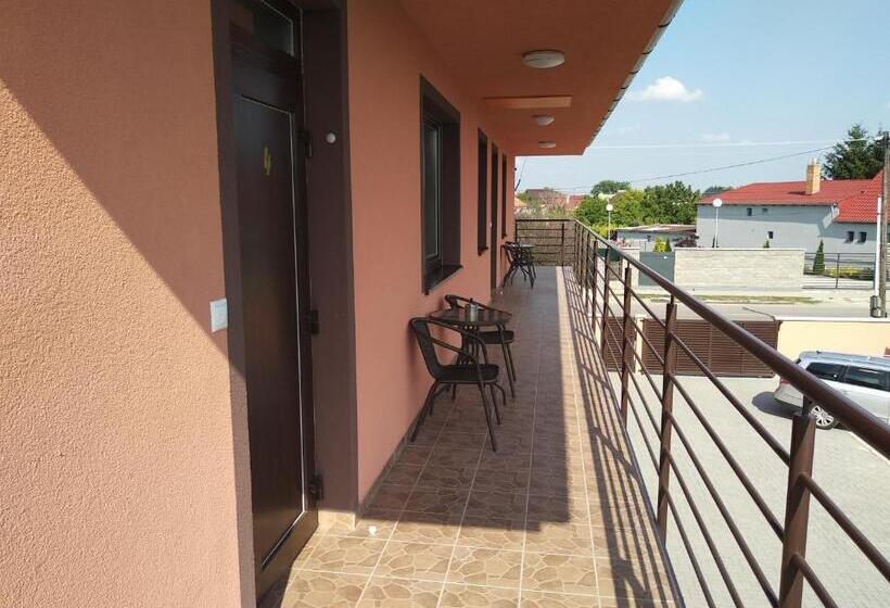 Апартаменты 1 Спальня с Балконом, Villa Cuba