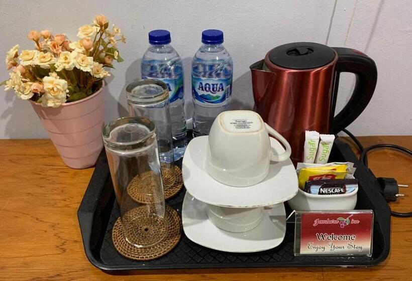 スーペリアールーム, Jambura Inn
