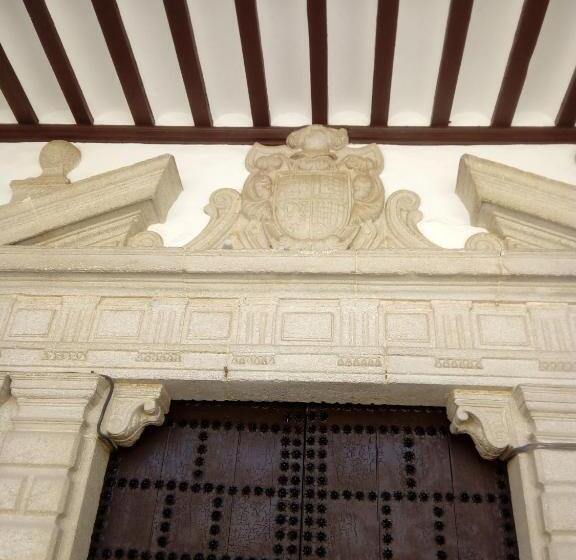 4间卧室的房子, Casa De Comedias