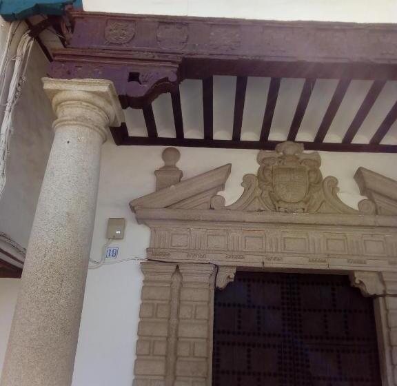 4间卧室的房子, Casa De Comedias