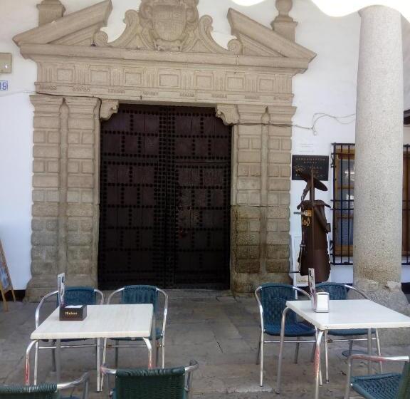 4间卧室的房子, Casa De Comedias