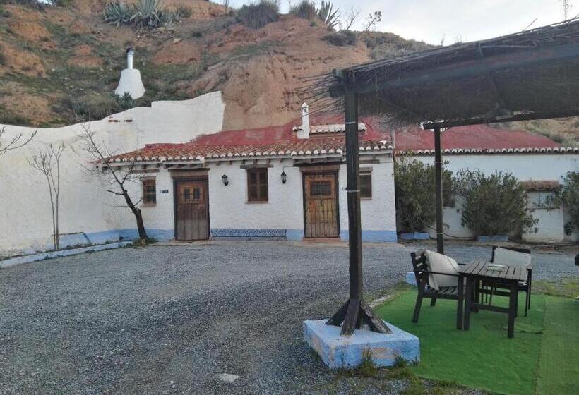 חדר סופריור עם ג'קוזי, Casas Cueva Y Cortijo La Tala En Guadix