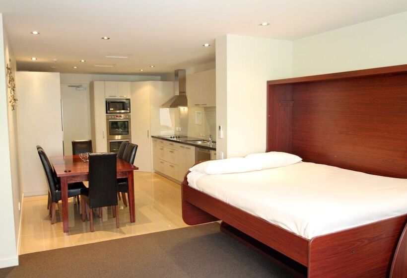 סוויטה אקזקיוטיב, Delorenzo Studio Apartments