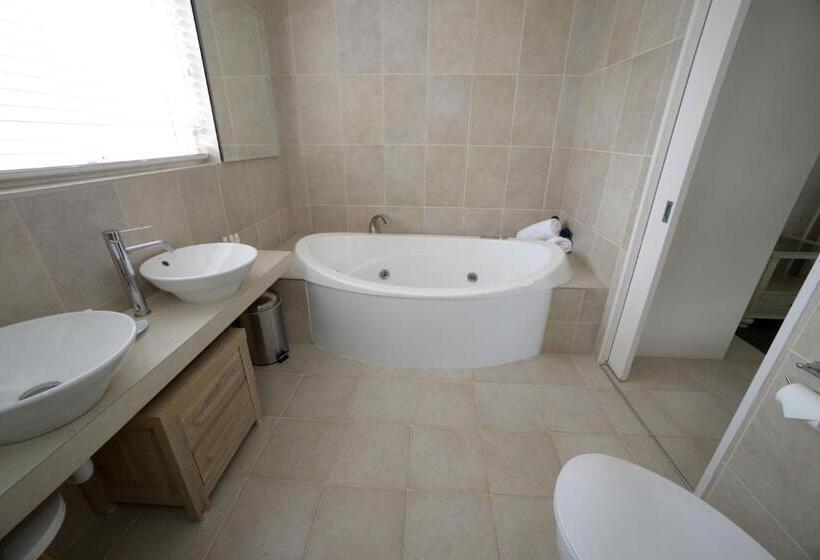 חדר סטנדרט עם ג'קוזי, Akaroa Village Inn