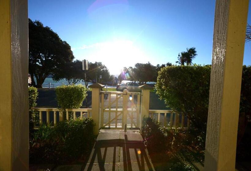 דירת חדר סופריור, Akaroa Village Inn