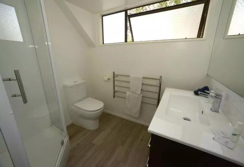 Huoneisto 1 Makuuhuone, Akaroa Village Inn