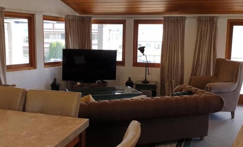 דירה בת חדר שינה 1 עם מרפסת, Akaroa Village Inn