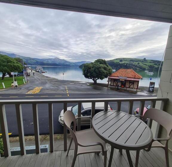 דירת חדר נוף לים, Akaroa Village Inn