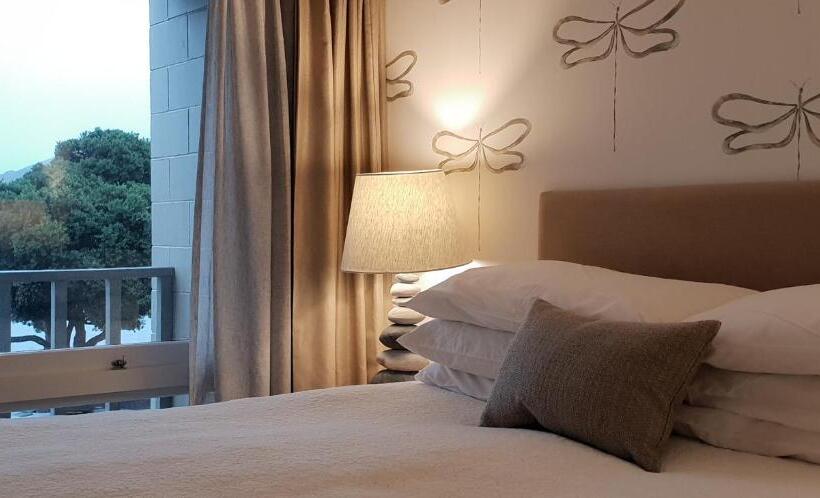 דירת חדר נוף לים, Akaroa Village Inn