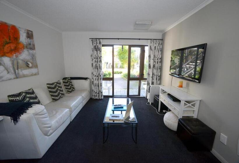 דירת חדר, Akaroa Village Inn